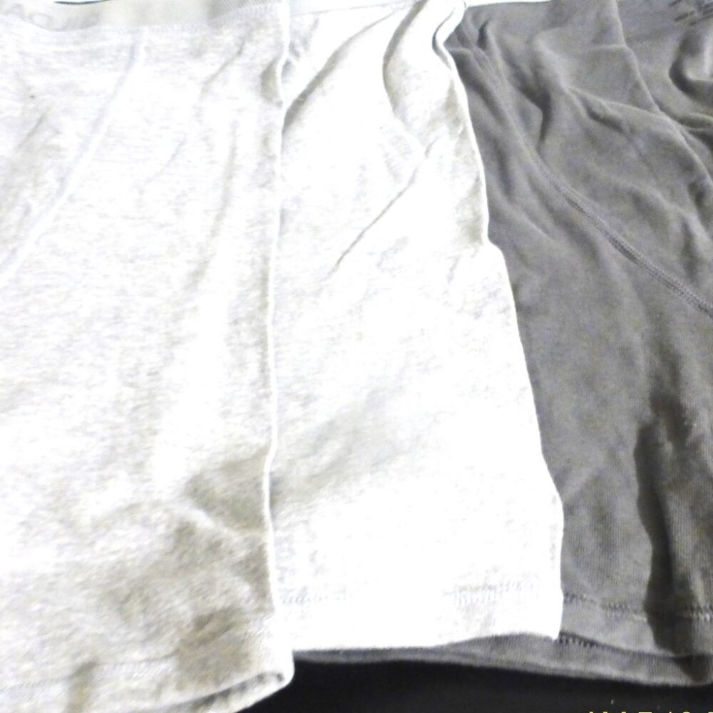 CLTH1 - 3X Gildan MEN'S BOXERS Size 2XL Grey & Dark Gray Men's Underwear Briefs